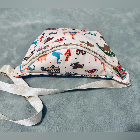 Fanny Pack Disney Belt Bag for Disneyland & Travel Christmas - Picture 3 of 9